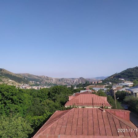 Verishen Guest House B&B Горис Екстериор снимка