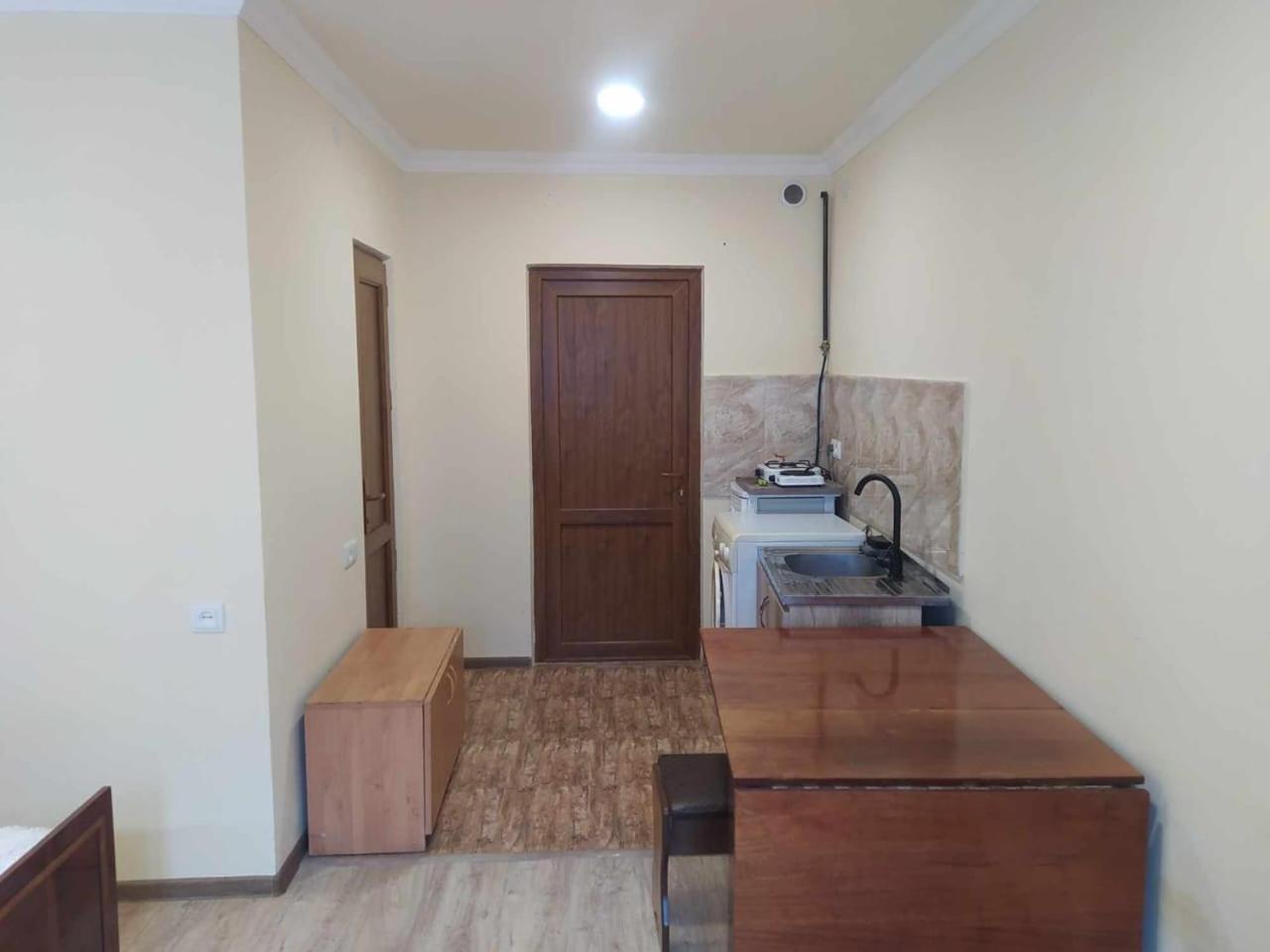 Verishen Guest House B&B Горис Екстериор снимка