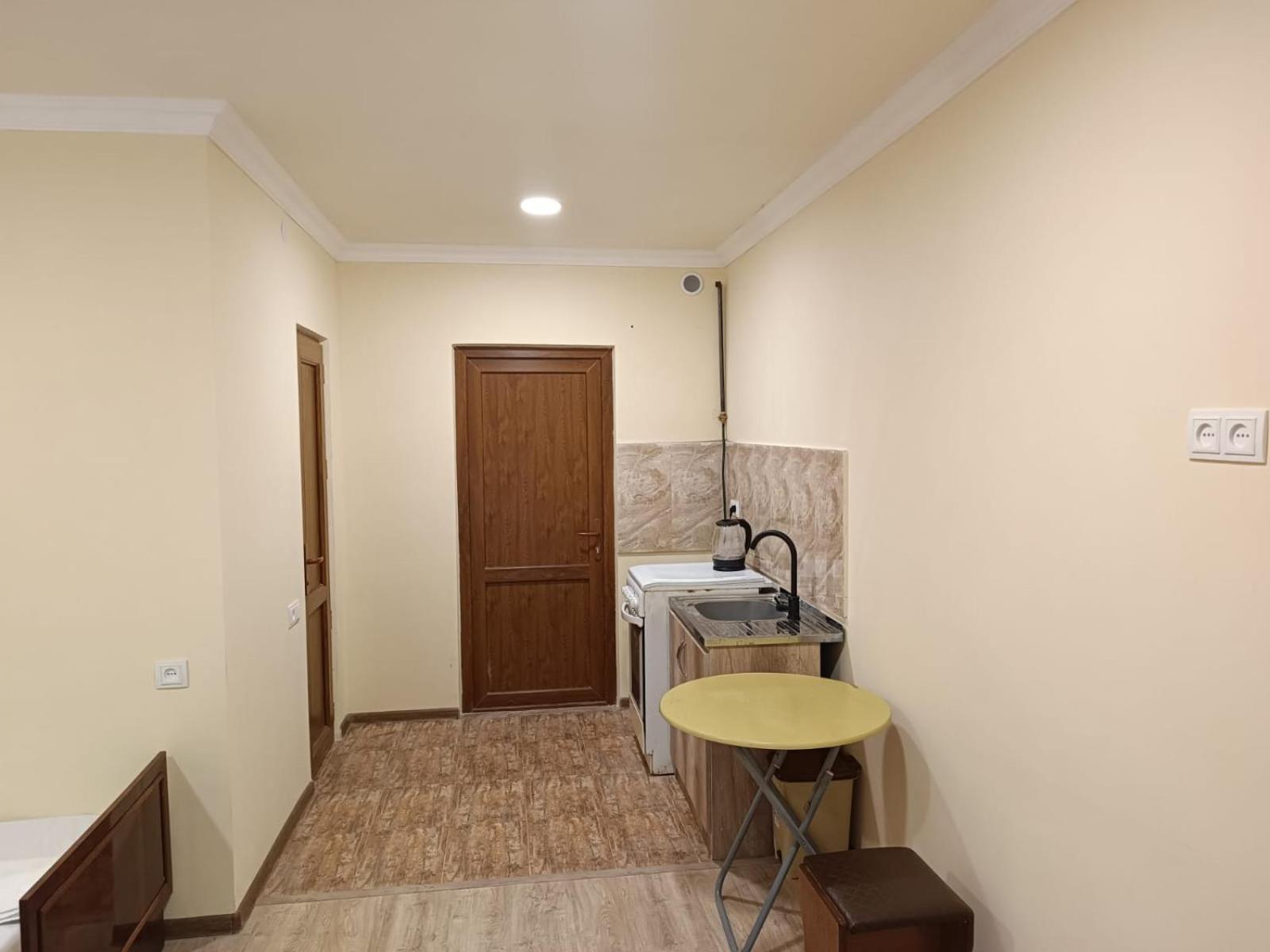 Verishen Guest House B&B Горис Екстериор снимка