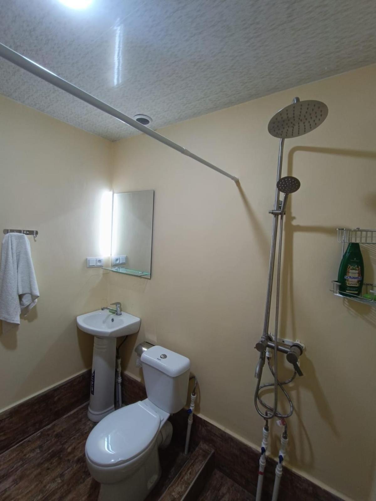 Verishen Guest House B&B Горис Екстериор снимка