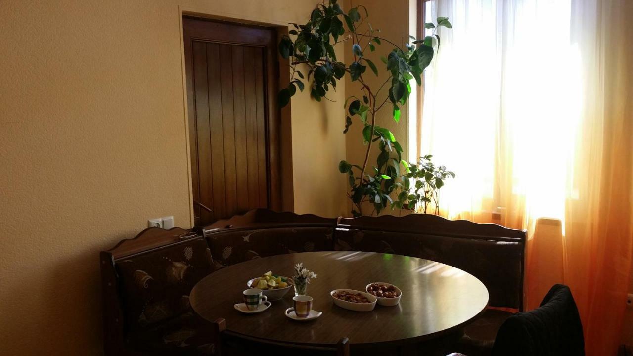 Verishen Guest House B&B Горис Екстериор снимка